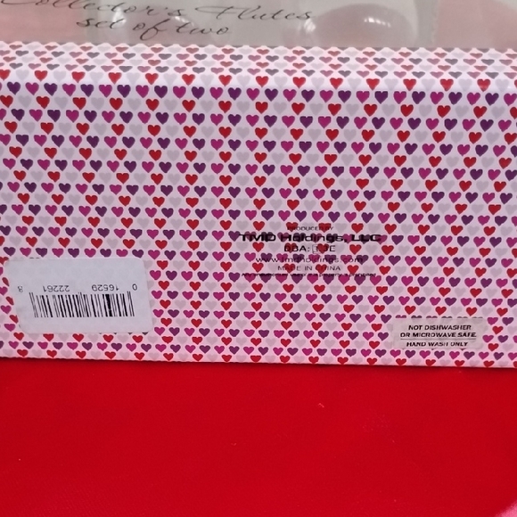 D- NWT Heart Design Champagne Flutes - Set of 2 - Picture 6 of 10